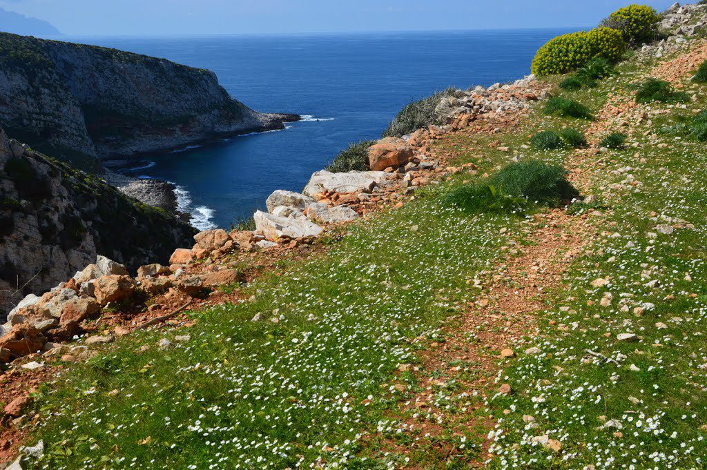 Sentiero per Cala Tramontana